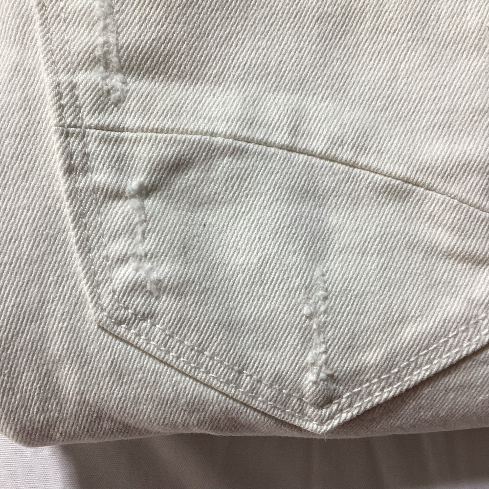 DRIFTWOOD Gizelle White Distressed Jeans with Floral Embroidery - Picture 13 of 15